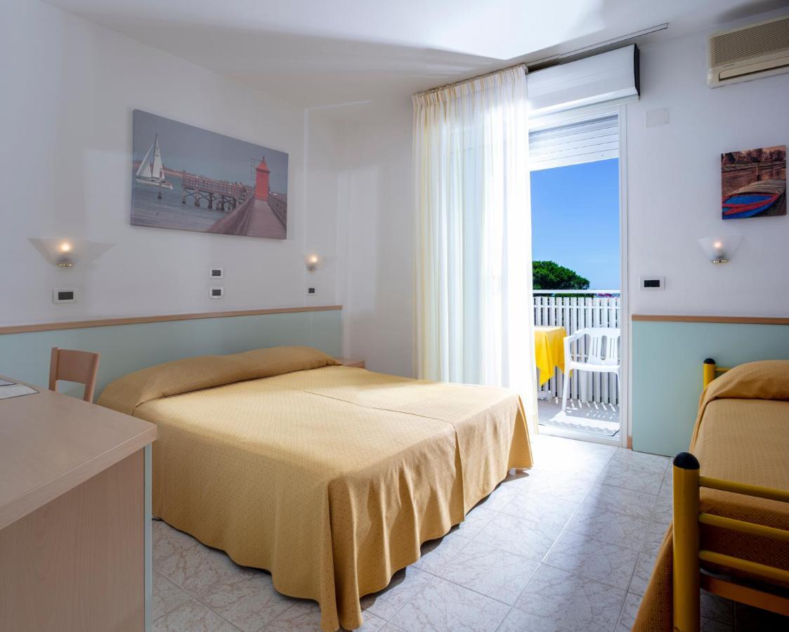 Hotel Pelikan Lignano Sabbiadoro Eksteriør bilde