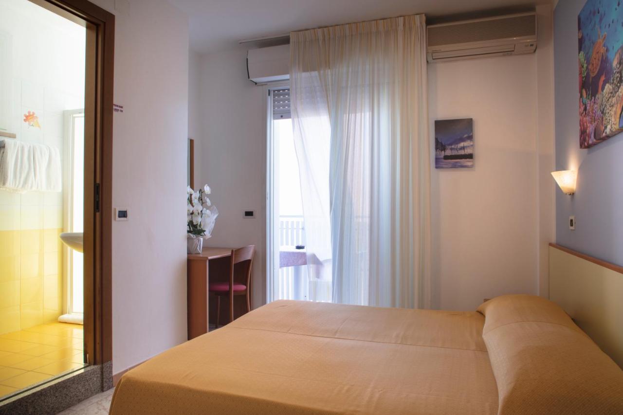 Hotel Pelikan Lignano Sabbiadoro Eksteriør bilde