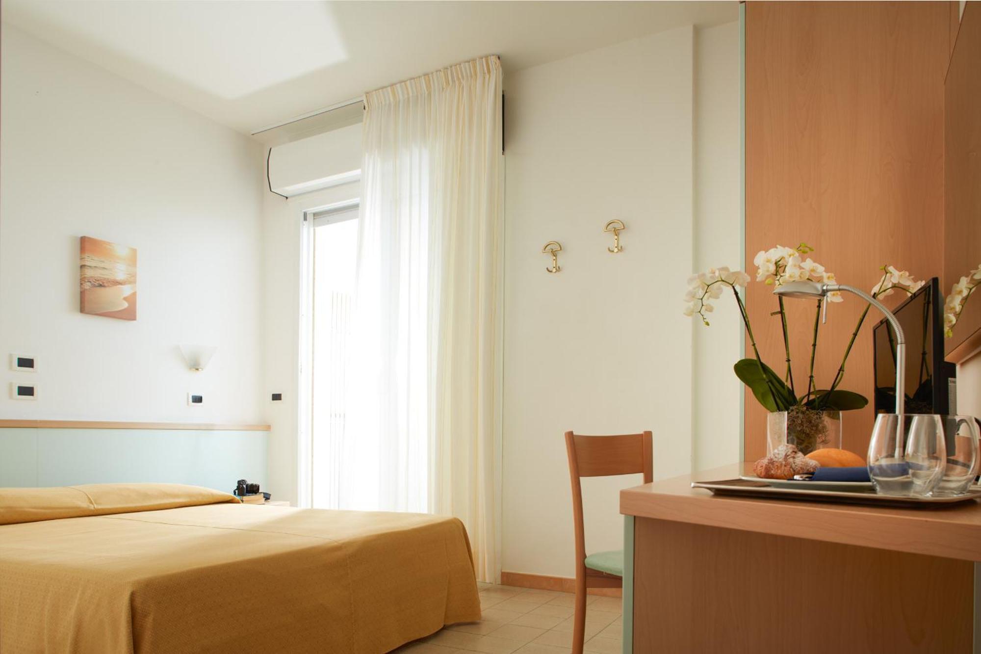 Hotel Pelikan Lignano Sabbiadoro Eksteriør bilde