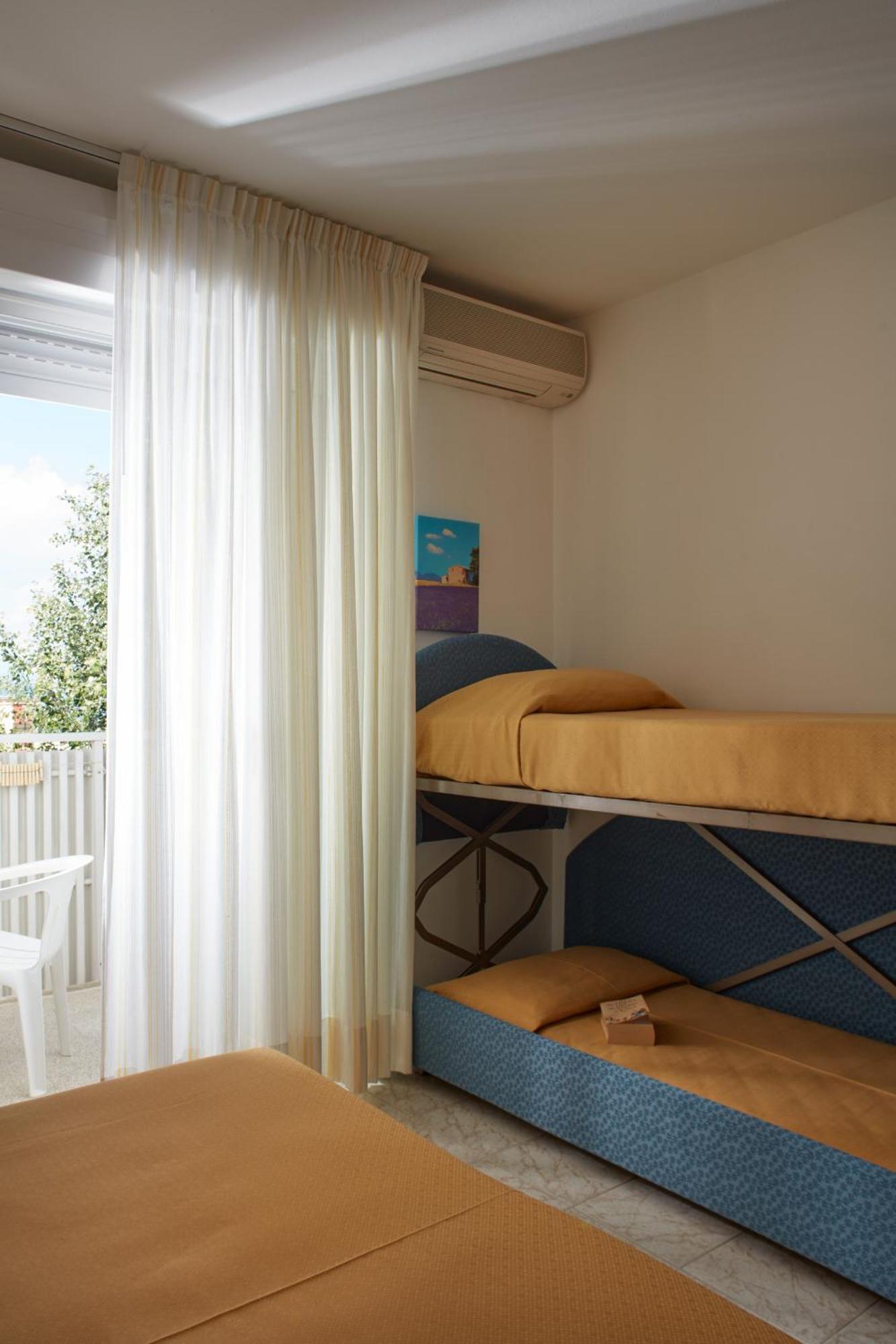Hotel Pelikan Lignano Sabbiadoro Eksteriør bilde